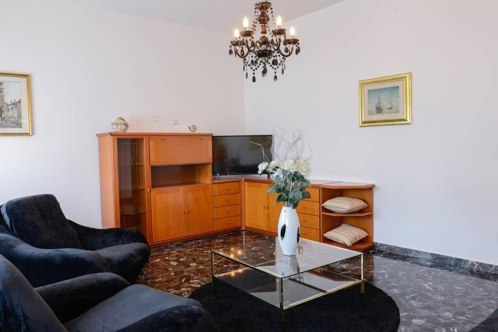 Villa Viola-Comoda Villetta A Caprino Veronese Ngoại thất bức ảnh