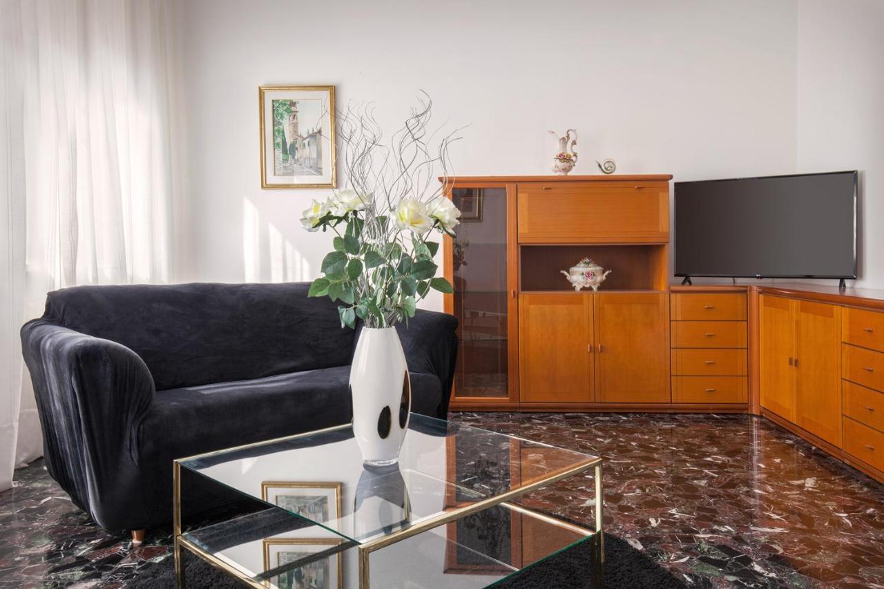 Villa Viola-Comoda Villetta A Caprino Veronese Ngoại thất bức ảnh