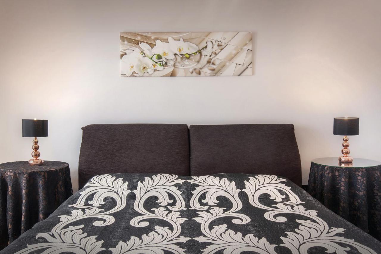 Villa Viola-Comoda Villetta A Caprino Veronese Ngoại thất bức ảnh